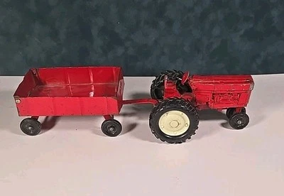 老式ERTL国际收割机农场拖拉机和干草车压铸   — 第 1/4 张图片