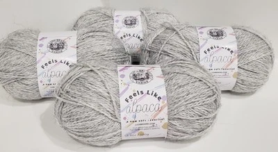 NUEVO Lote de 4 Hilos Marca León Se Siente Como Alpaca, Plata Argent #149B, 3.5 OZ cada uno Foto 1 de 4