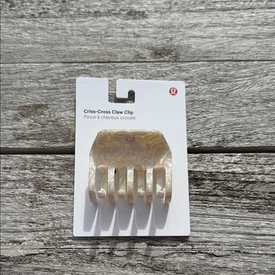 Lululemon Criss-Cross Claw ClipLight Ivory / White nwt - Image 1 of 4