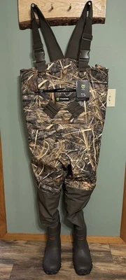 TIDEWE Insulated and Heated Chest Waders, Size 8 - Image 1 of 4