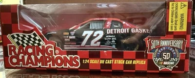 1998 Racing Champions 1:24 MIKE DILLON #72 Detroit Gasket-Chevrolet Monte Carlo - Image 1 of 4