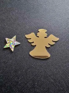 Lot de 40 paillettes de tables anges et étoiles métallisées dorées mélangés - Picture 1 of 3