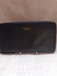 Lovely Navy Blue Large Radley Purse VG Used Condition Clean Inside - Picture 1 of 5