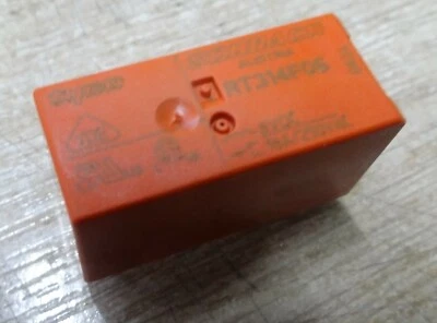 Tyco RT314F06 6VDC 16A latching Power Relay 9 Pins Schrack double coil - Image 1 of 3