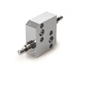 Hydraulic Dual Cross Line Relief Valve Flangable On Danfoss Motors OMP/OMR SF, V - Picture 1 of 1