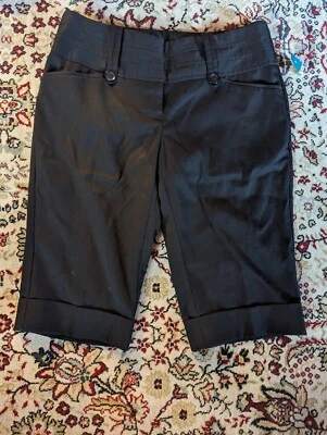 Bermudas Tracy Evans Limited negras con puños talla 3 nuevas con etiquetas Foto 1 de 4