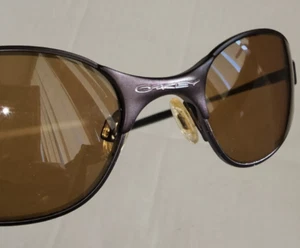 Occhiali da sole VINTAGE OAKLEY FILO C montatura scura lenti polarizzate cerniere a molla - Foto 1 di 21
