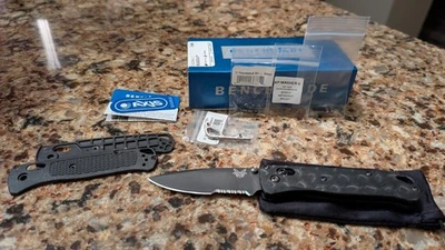 Bugout 535 hecho en banco personalizado con básculas de fibra de carbono Flytanium, espaciador trasero, más Foto 1 de 4