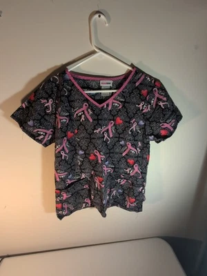 Women's Scrub Top Breast Cancer Awareness Black Love Woman’s Size Small - Image 1 of 3