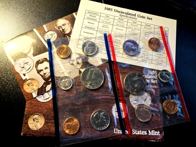 1985 P and D Annual United States Mint Uncirculated 10 Coin Set in OGP - Image 1 of 4