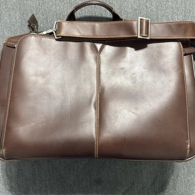 Bolso de Lona Johnston And Murphy Cabin Cuero Marrón Fin de Semana Correa Desmontable Foto 1 de 4