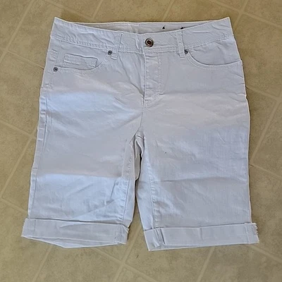 Bermudas de mezclilla blancas Faded Glory para mujer talla 8 con puños enrollados impecables Foto 1 de 3