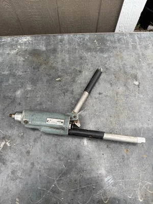 Cherry Installation Tool Hand Rivet Gun Cherry Textron G749A - Image 1 of 4