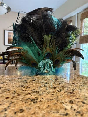 SHOWGIRL BURLESQUE FEATHER HEADDRESS SALOON CAN CAN SAMBA GIRL COSTUME HEADBAND - Image 1 of 4