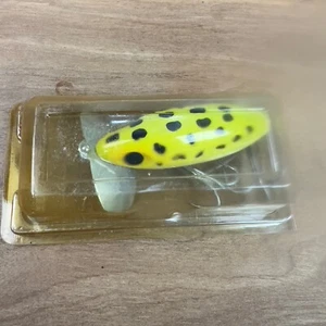 Vintage Fred Arbogast Jitterbug Fishing Lure RARE Yellow Frog USA New - Picture 1 of 4