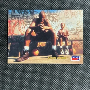 1993-94 Skybox Pepsi #4 Shaq Attaq Shaquille O'Neal HOF Pallacanestro Orlando Magic - Foto 1 di 2