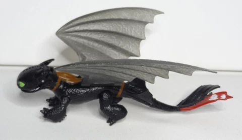 How to Train Your Dragon TOOTHLESS 8" Toy 2014 66599 FIGURE FIGURINE Cover