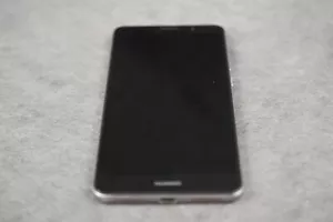 Huawei Mate 9 64GB Unlocked Space Gray (For Parts or Repair, Nice Cosmetics) - Picture 1 of 9