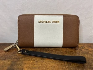 Cartera Continental Michael Kors Marrón Oscuro/Blanco Viaje Cremallera Alrededor - Imagen 1 de 8