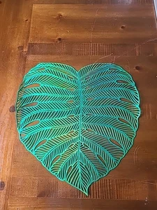 Menge 12 Grün Blatt Tischsets Tropisches Design Monstera Bananenblatt Vinyl 16" - Bild 1 von 15