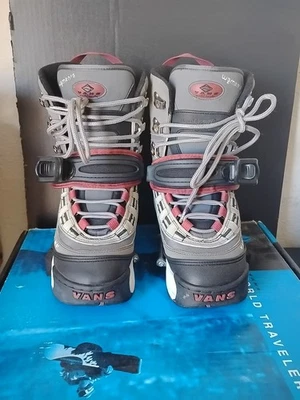 Women's Vans Snowboard Boots Size 6.0 W - Image 1 of 4