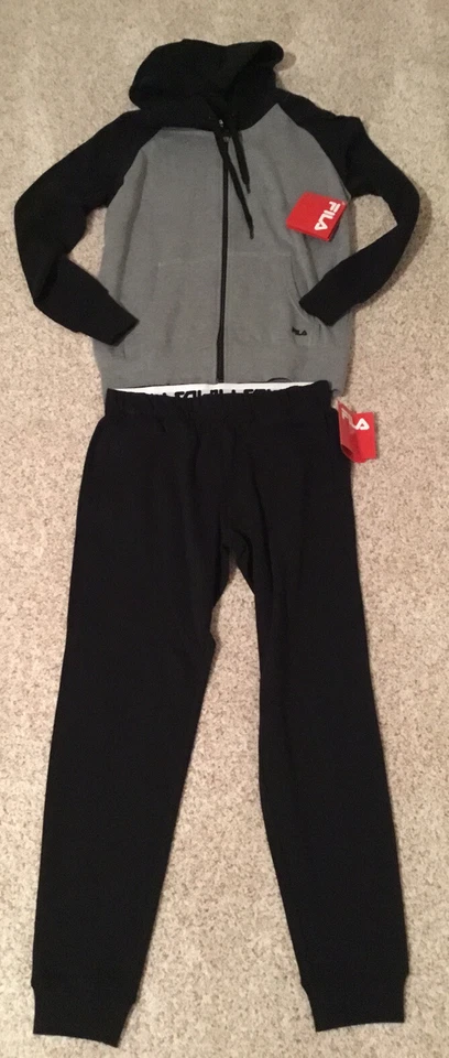 FILA NEGRO GRIS 2 PIEZAS SUDADERA CONJUNTO TALLA PEQUEÑA NUEVO CON ETIQUETAS Foto 1 de 1