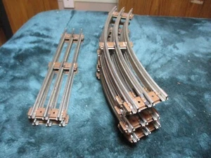 Lionel O27 Gauge 3-Rail MFD/Mex Lot of (7) Curved (2) Straight W/Pins - Picture 1 of 4