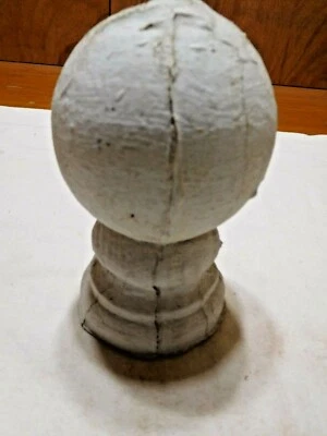 Antiguo ~ Salvamento ~ Acabado Madera Blanca Pintada 5 1/2" Alto x 3 1/2 Diámetro.     #3546 Foto 1 de 4