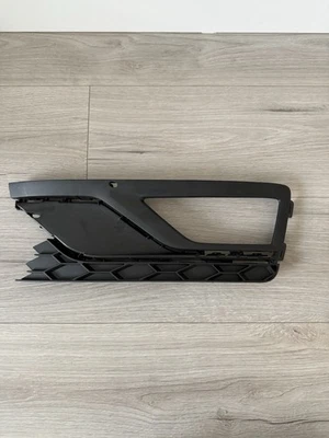 Grille Front Lower (left) Volkswagen Golf Alltrack 2017 - Image 1 of 3
