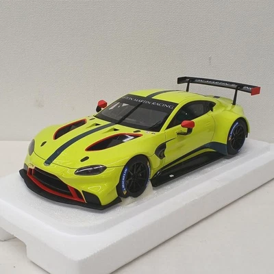 AUTOart ASTON MARTIN VANTAGE 81807 1/18 - Image 1 of 4