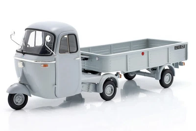 New Schuco Vespa Pantero Solid 1:18 Model Car Grey 450056900 KidBX - Image 1 of 3