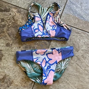 Reversible Multicolor Girls Size 4 Bikini 2 Piece Unbranded GUC 1 Small Spot - Picture 1 of 10