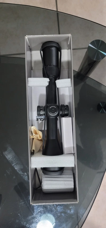 Mira telescópica Vortex Strike Eagle 3–18x44 (modelo SE-1626) con retícula EBR- Foto 1 de 4