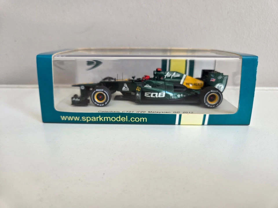 Spark 1/43 Caterham CT01 H. Kovalainen - Angry Birds, Malaysian Gp 2012 - S3036 - Immagine 1 di 4