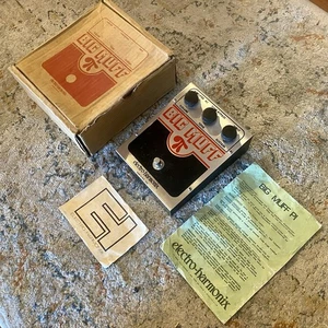 Electro-Harmonix Big Muff Pi V5 EH3003 Op Amp Tone-Bypass 1979 - Foto 1 di 17