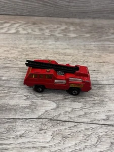 LESNEY MATCHBOX SUPERFAST - No. #22 - BLAZE BUSTER - ENGLAND 1975 - Black Ladder - Picture 1 of 6
