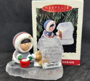 1993 Hallmark Christmas Ornament - Frosty Friends, 14th in Series QX414-2 - Imagen 1 de 4