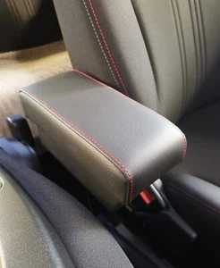 FIAT Panda dal 2012 bracciolo portaoggetti +cuciture rosse -leva freno a bottone - Imagen 1 de 6