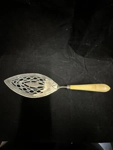 HESTER BATEMAN SOLID STERLING SILVER FISH SLICE LONDON 1789 - Picture 1 of 9