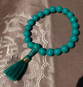 Elegant Hand MALA, Turquoise Prayer Necklace with Gold Thread from Nepal - Picture 1 of 1