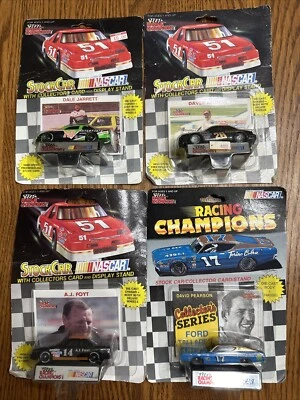 Lote de 4 coches NASCAR Racing Champions Dale Jarrett A.J. Foyt David Pearson Davey Foto 1 de 4
