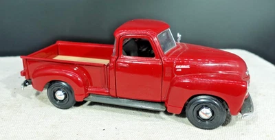 Maisto 1950 Chevrolet 3100 1/24 - Image 1 of 4