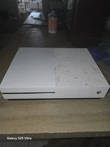 Microsoft Xbox One S  Console Model White FOR PARTS Or REPAIR - Picture 1 of 7