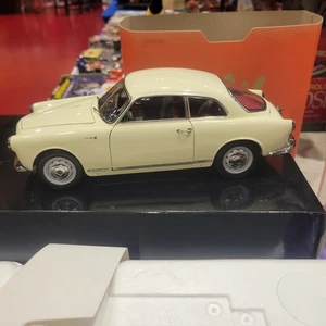 Kyosho 1/18- Alfa Romeo Giulietta Sprint Full Detail New In Box White - Picture 1 of 4