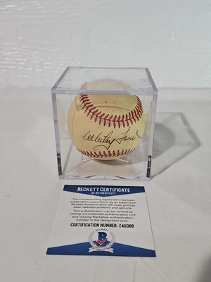 WHITEY FORD, NEW YORK YANKEES SIGNED AUTO VINTAGE GAME BASEBALL BECKETT CERT - Image 1 of 4