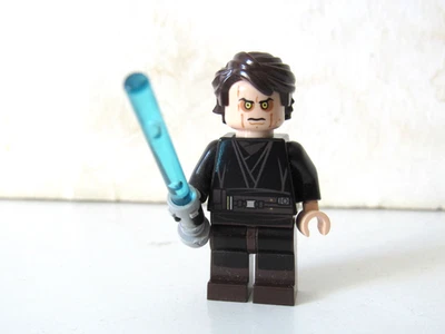 LEGO Star Wars Minifigure Anakin Skywalker Sith Face - Image 1 of 4