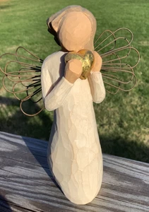 Willow Tree Angel of My Heart Demdaco 2009 Susan Lordi Figurine - s10c - Picture 1 of 3