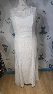 Stunning White Mermaid Lace Wedding Dress, Vivian Diamond Dessy Collection 18 - Picture 1 of 8