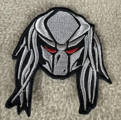 Predator Patch Alien Movie Embroidered Patch Sew On 3.5” Gray Red Yautja Heat - Image 1 of 3