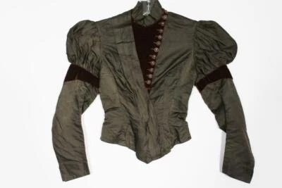 RARO CORPIÑO FRANCÉS ANTIGUO VICTORIANO VERDE SEDA Y TERCIOPELO TALLA EXTRA PEQUEÑO Foto 1 de 4